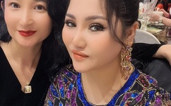 特大黑人娇小亚洲女mp4